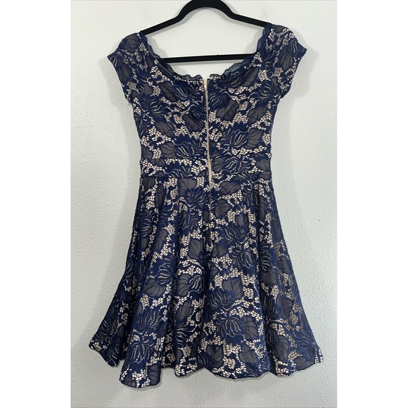 B Darlin Lace Overlay Short Fit & Flare Blue Mini Cocktail Dress Size 7/8 - Picture 9 of 16
